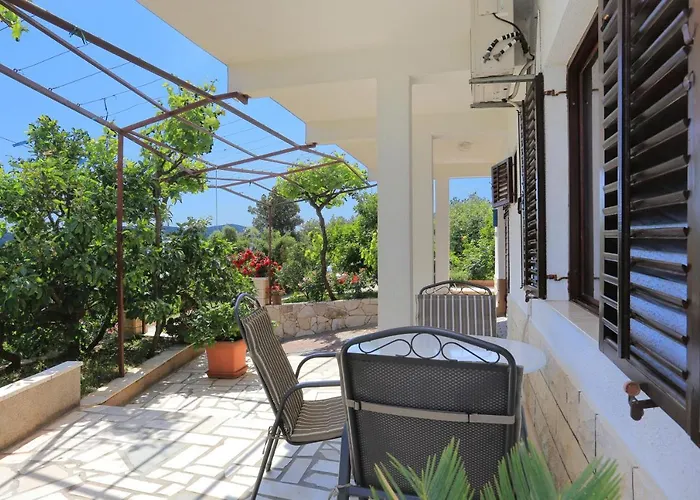 With Parking Space Seget Vranjica, - 11273 Appartement